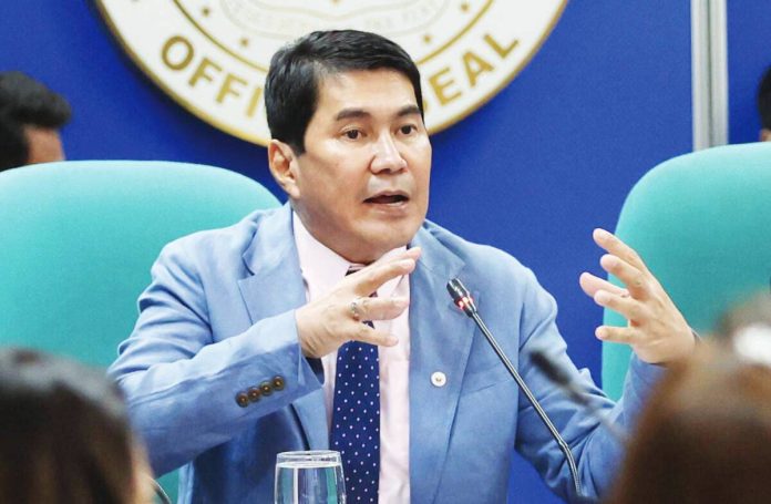 Tulfo_copy_resized_resized Sen. Erwin Tulfo’s eligibility was questioned on the grounds of his supposed American citizenship, that he allegedly demonstrated disloyalty to the Philippines and allegiance to the United States.