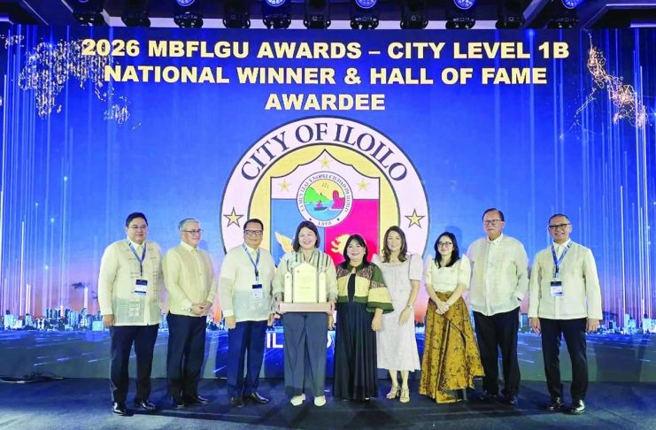 BUSINESS-FRIENDLY CHAMP: Iloilo City’s Hall of Fame win affirms business confidence, commitment to every Ilonggo entrepreneur THREE-TIME WINNER. HALL OF FAME HONOREE. Iloilo City’s Mayor Raisa S. Treñas, joined by Local Economic Development and Investment Promotion Office head Velma Jane Lao, receives the 2026 Most Business-Friendly LGU Award and Hall of Fame distinction for Iloilo City during the 52nd Philippine Business Conference and Expo at The Manila Hotel on October 14. More than a recognition, this milestone celebrates the collective efforts of the city government, business community, investors, and Ilonggo entrepreneurs in building a business-friendly city. For Mayor Treñas, the mission continues: to help every business, big or small, grow and succeed — and ensure that economic progress creates more opportunities for every Ilonggo.