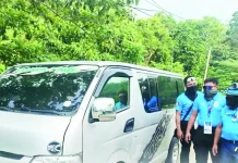 Colorum van carrying 7 passengers impounded in Aklan Land Transportation Office Region 6’s Regional Law Enforcement Section personnel inspect an impounded passenger van in Nabas, Aklan on Thursday, Oct. 8, 2026. Law enforcers flagged down the vehicle during a roadside inspection after discovering it was carrying seven fare-paying passengers without a valid LTFRB franchise. LTO-6 PHOTO