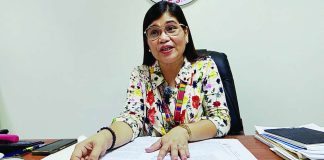 Iloilo’s Provincial Public Employment Service manager Dr. Cynthia P. Dario urges Ilonggos working in France, as well as their relatives residing in Iloilo, to communicate with the provincial government and provide updates on their situation. IME SORNITO/PN