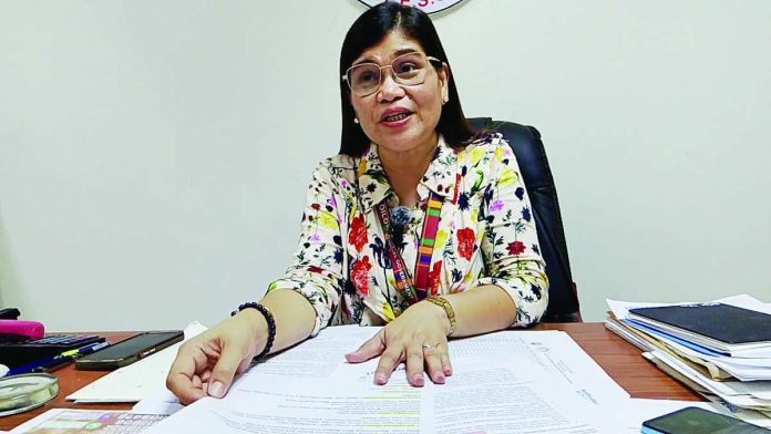 Iloilo’s Provincial Public Employment Service manager Dr. Cynthia P. Dario urges Ilonggos working in France, as well as their relatives residing in Iloilo, to communicate with the provincial government and provide updates on their situation. IME SORNITO/PN
