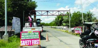 Overloaded trucks defy Jalaur Bridge load ban; Damage could worsen – SP The Monfort-Vigilar Jalaur Bridge along the Iloilo City - Leganes - Dumangas Coastal Road in Barangay Nabitasan, Leganes suffers from structural damage but numerous trucks continue using the bridge. PHOTO FROM BOARD MEMBER ROLANDO DISTURA FACEBOOK