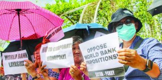 Transport sector members and representatives of progressive and consumer groups oppose a World Bank-proposed overhaul of Iloilo City’s public transport. They claim it will eliminate thousands of livelihoods, drastically reduce available public transport and impose additional financial burdens on commuters. ALLEN ANIMAS/PN