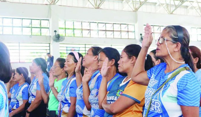 neljoy_generic_drugs_copy_compressed_resized Barangay health workers participate in the Department of Health - Western Visayas’ Generics Awareness Month 2026 celebration at the San Miguel, Iloilo covered gym recently. The activity equipped community health frontliners with accurate information to dispel misconceptions about generic medicines and promote access to safe, effective and affordable healthcare. DOH-6
