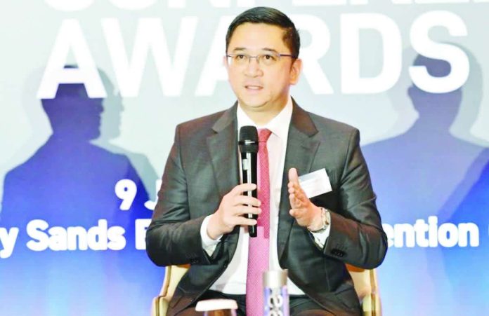 online_registration_copy_compressed_resized “The Registration Seal Badge is meant to make online transactions safer and more convenient… We want to make compliance easier while protecting the personal information of online sellers, professionals, and content creators,” says Bureau of Internal Revenue Commissioner Charlito Martin Mendoza. BIR PHOTO