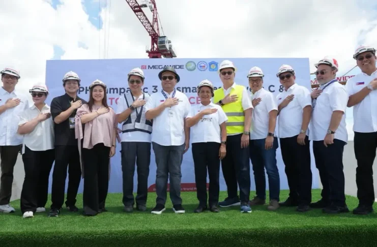 Pag-IBIG Fund, Megawide mark first topping-off milestone under Expanded 4PH partnership Pag-IBIG Fund and the Department of Human Settlements and Urban Development (DHSUD) marked the first day of National Shelter Month with the topping-off of two residential towers at JAB Residences in Dasmariñas City, Cavite, on Thursday, October 1. Developed by Megawide Dreamrise Residences, Inc., JAB Residences features 17 five-story residential buildings with nearly 4,000 condominium units for Filipino workers and their families under President Ferdinand R. Marcos Jr.’s Expanded Pambansang Pabahay para sa Pilipino (Expanded 4PH) Program. In photo, from left: Megawide Group CFO Jez dela Cruz; PH1 World Developers President Gigi Alcantara; Dasmariñas City Mayor Elpidio “Third” Austria Barzaga III; Cavite 4th District Rep. Jennifer Austria-Barzaga; Megawide Chairman, President and CEO Engr. Edgar B. Saavedra; DHSUD Secretary and Pag-IBIG Fund Board Chairman Jose Ramon P. Aliling; Pag-IBIG Fund CEO Marilene C. Acosta; Megawide COO Frederick Tan; Megawide Chief Business Development Officer Jaime Feliciano; Pag-IBIG Fund Deputy CEO Alexander Hilario G. Aguilar; DHSUD Senior Undersecretary Eduardo Robles Jr.; and Pag-IBIG Fund Deputy CEO Benjamin R. Felix Jr.