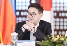 DOF chief eyes cut in OFW remittance transfer costs to 2% “Our OFWs work hard for every peso they send home. We want to help them by lowering transfer fees and ensuring fair, transparent exchange rates, so more of their earnings reach their families,” says Finance Secretary Frederick Go. GMA NEWS ONLINE PHOTO