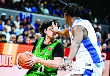 La Salle rallies past Ateneo, 83-76, in UAAP rivalry clash De La Salle University Green Archers guard Jacob Cortez looks for an open teammate while being defended by Ateneo de Manila University Blue Eagles’ EJ Kapihe during their UAAP Season 89 men’s basketball rivalry showdown at the SM Mall of Asia Arena in Pasay City. UAAP