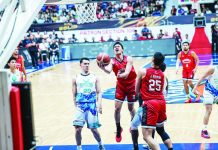 Barangay Ginebra San Miguel Kings’ Earl Scottie Thompson attacks the basket against Phoenix Super LPG Fuel Masters on his way to a conference-best 29-point performance in the Gin Kings' 106-89 victory. PBA